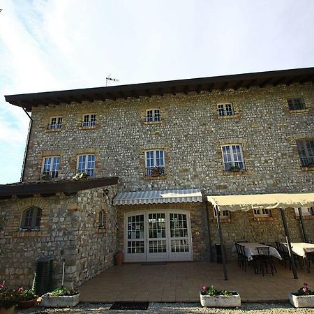 Albergo Julienne Арба Экстерьер фото
